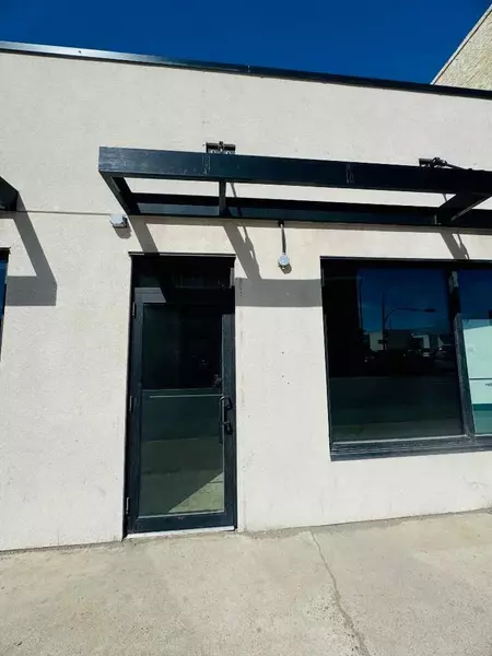 256 13 ST North, Lethbridge, AB T1H 2R7