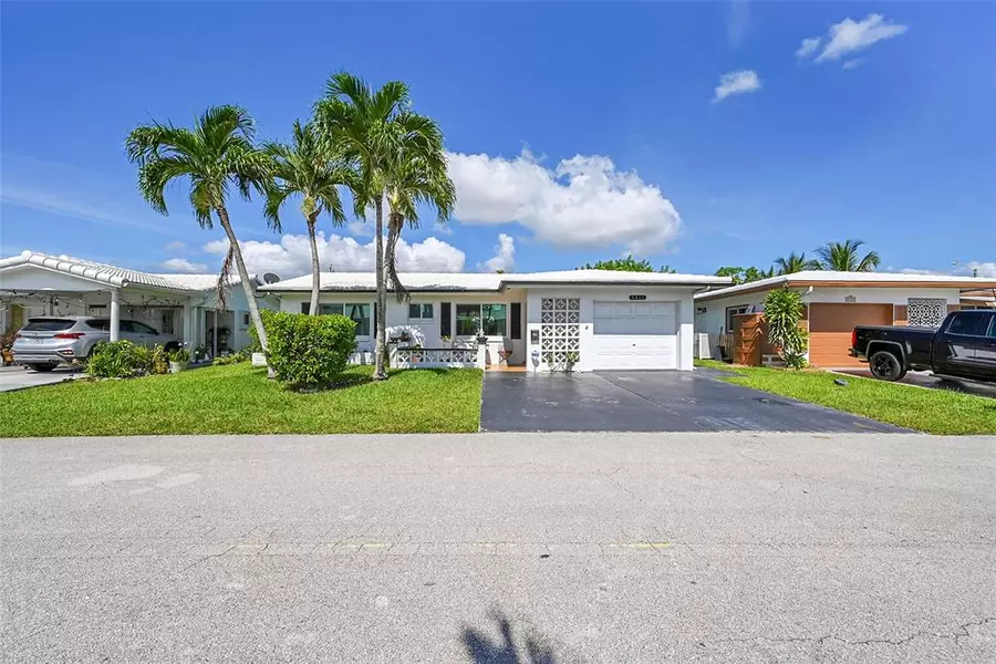 5811 NW 84th Ave, Tamarac, FL 33321