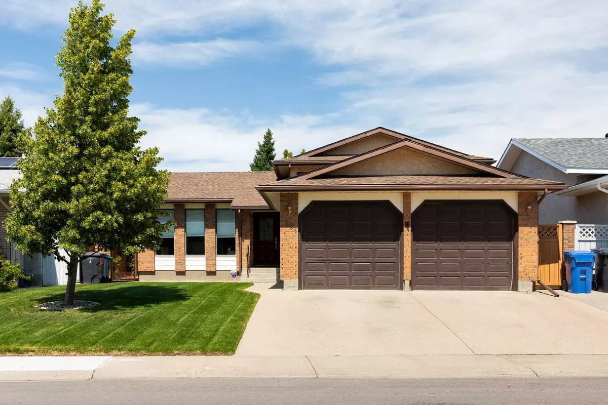 Lethbridge, AB T1H 5Z8,39 Bluefox BLVD North