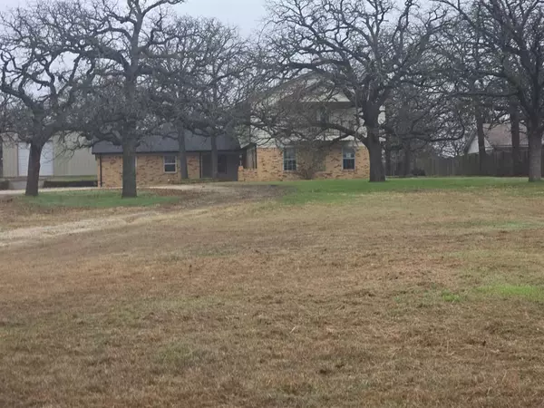 2077 Trailwood Drive W, Burleson, TX 76028