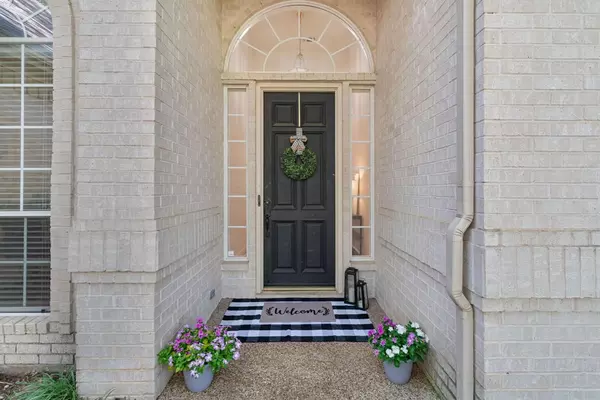 Southlake, TX 76092,607 Royal Lane