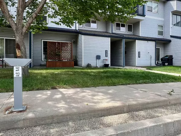 Grande Prairie, AB T8V 6C5,7201 Poplar DR #2102