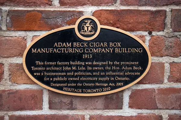 736 Dundas ST E #402, Toronto C08, ON M5A 2C5