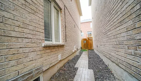 Ajax, ON L1Z 0M2,11 Bellotti CRES