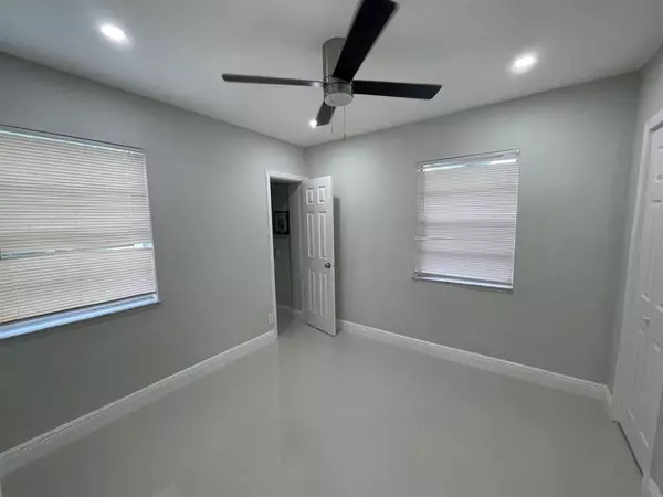 Fort Lauderdale, FL 33311,1625 NW 12TH CT