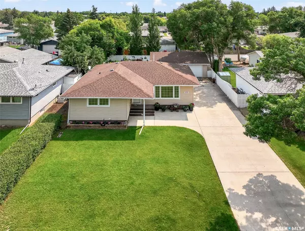 Moose Jaw, SK S6H 3G5,1321 Queen CRESCENT