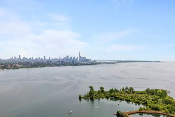 Toronto W06, ON M8V 0G1,33 Shore Breeze DR #UPH4103