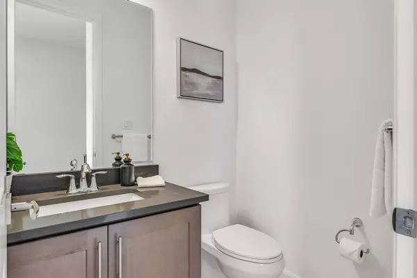 Oakville, ON L6H 3S2,3045 William Cutmore BLVD