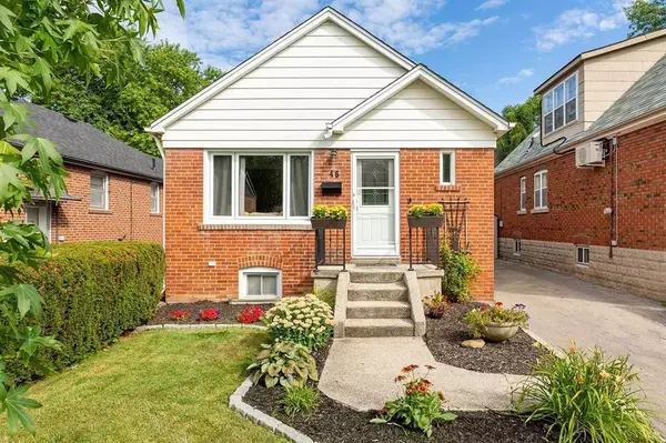 46 James ST, Toronto W06, ON M8W 1L3