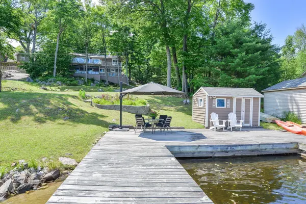 1062 Bradley RD, Muskoka Lakes, ON P1P 1R2