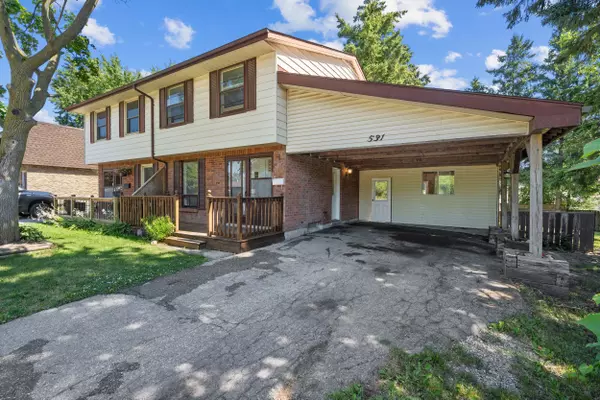 531 Strasburg RD, Kitchener, ON N2E 1P1