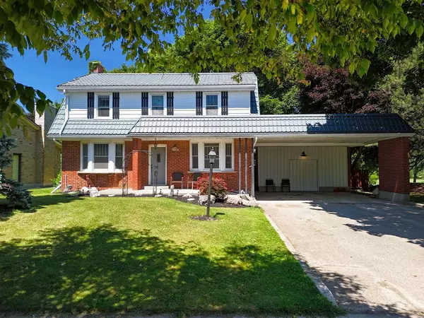 Stratford, ON N5A 2Z9,270 Devon ST