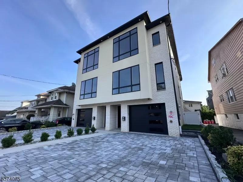 250 Morningside Ave, Cliffside Park Boro, NJ 07010