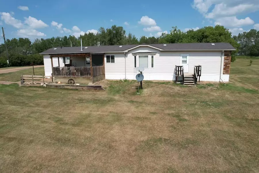 10317 Township Road 512, Innisfree, AB T0B 2G0