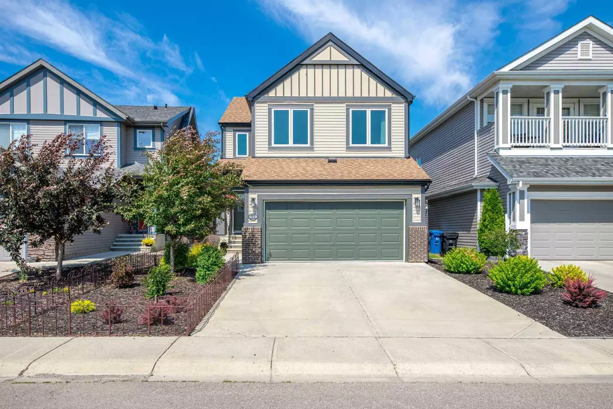 Calgary, AB T2Z 0X1,619 Copperpond CIR SE