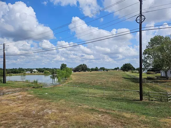 535 Blue Mound Road E, Haslet, TX 76052