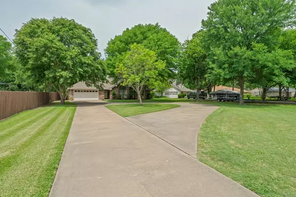 Granbury, TX 76049,2314 Lakewood Court