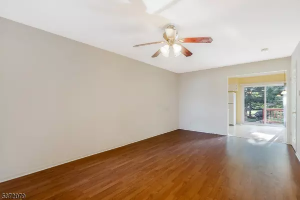 Raritan Twp., NJ 08822,214 Spruce Ct