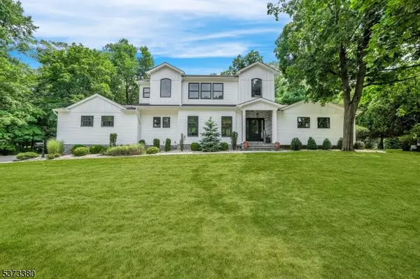 West Caldwell Twp., NJ 07006,18 Taylor Dr