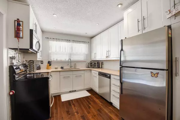 Calgary, AB T2E 3A7,3911 Centre A ST Northeast
