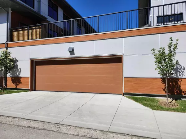 Calgary, AB T2X4C1,400 Belmont ST SW #608