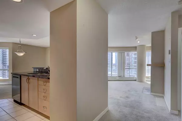 Calgary, AB T2P5N6,1078 6 AVE SW #1503