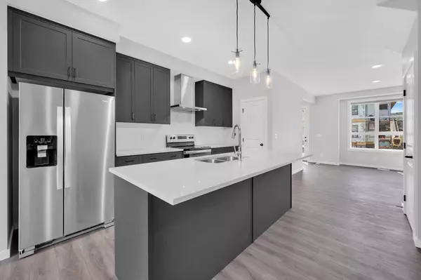 Calgary, AB T3J 5P8,64 Savanna PL NE