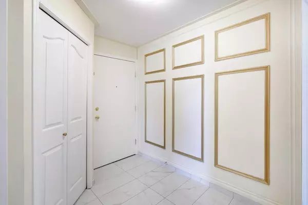 Calgary, AB T3G 5N5,3000 Citadel Meadow PT NW #319