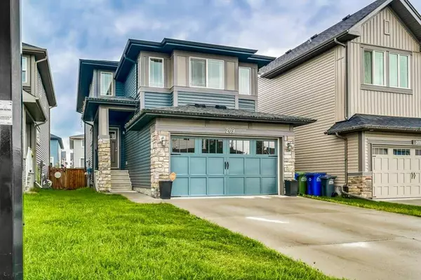 209 Buckskin WAY, Cochrane, AB T4C 2R7