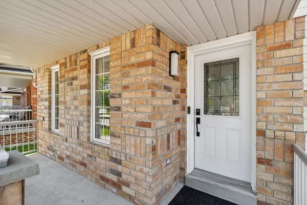 Ajax, ON L1S 7N9,70 Greenhalf DR