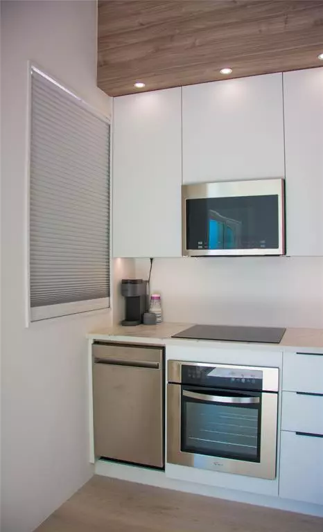 Fort Lauderdale, FL 33308,4250 Galt Ocean Dr #1M