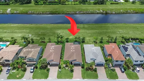 788 SE Villandry Way, Port St Lucie, FL 34984