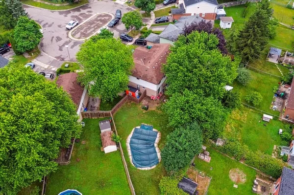 Brampton, ON L6V 2S4,14 Wimbledon CT