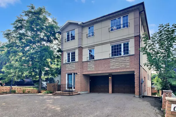 6 English ST, Brampton, ON L6X 1L4