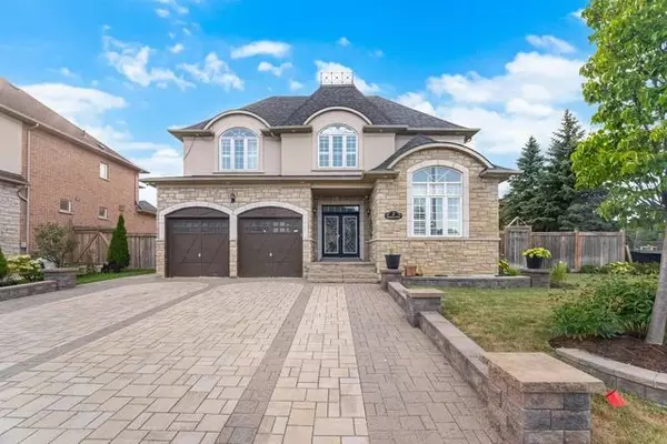 2 Richgrove DR, Brampton, ON L6P 1X1