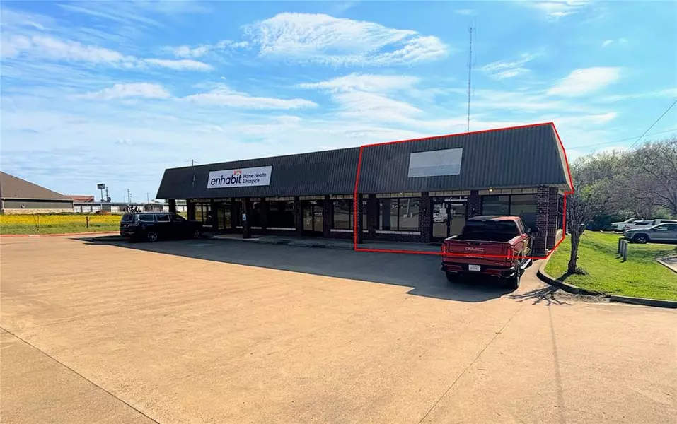 2256 S Sycamore Ste 3 Street, Palestine, TX 75801