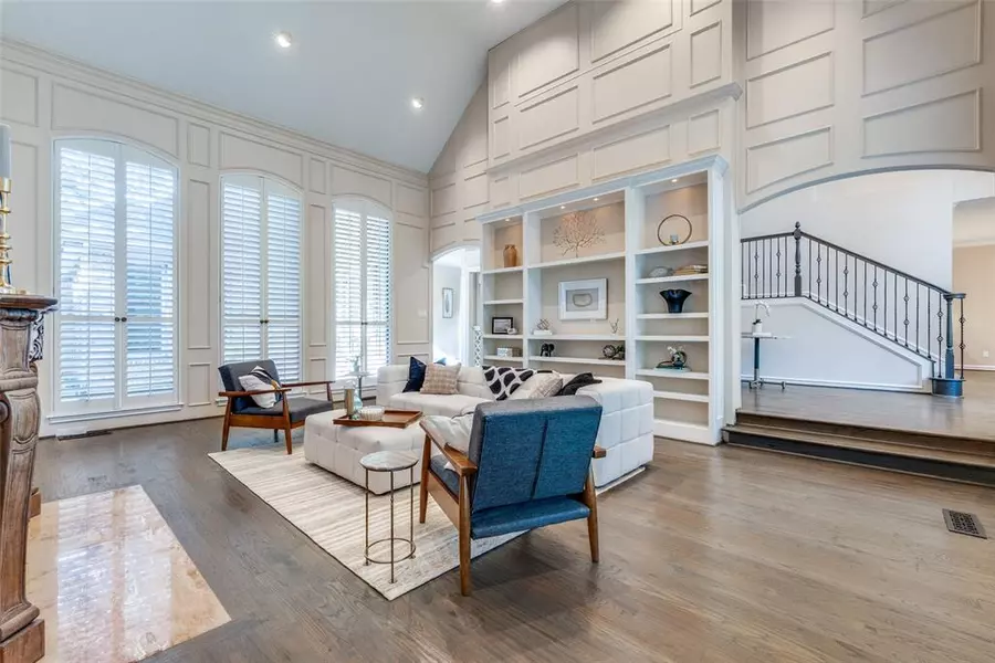 7806 Glen Albens Circle, Dallas, TX 75225