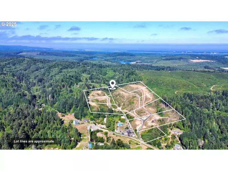 000 Trail LN #1402, Coos Bay, OR 97420