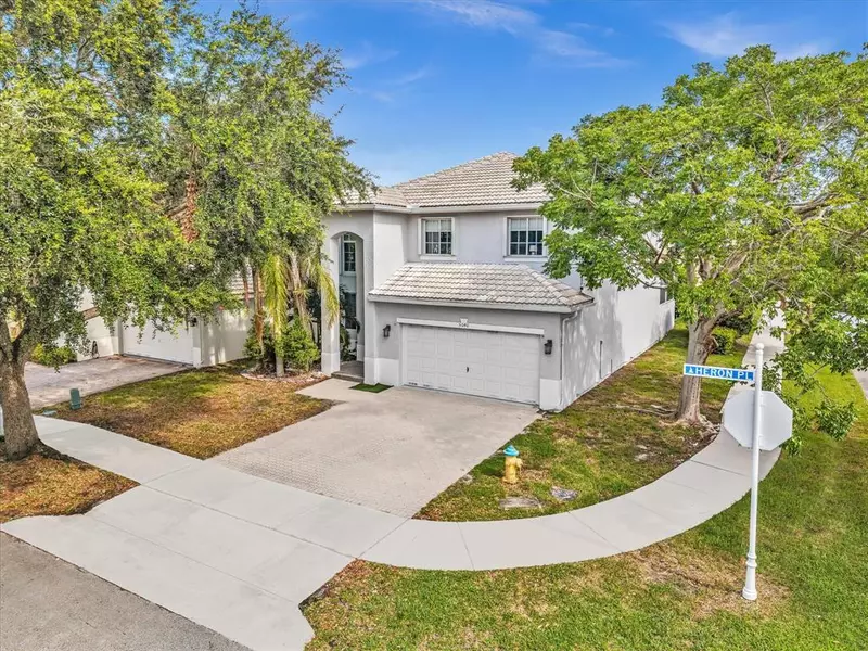 5040 Heron Pl, Coconut Creek, FL 33073