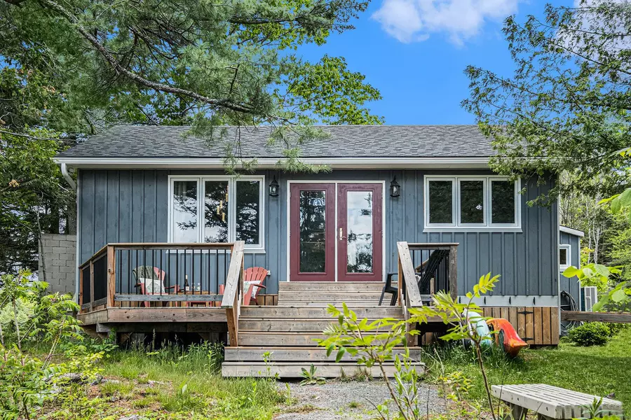 282 Spence LN, Athens, ON K0E 1B0