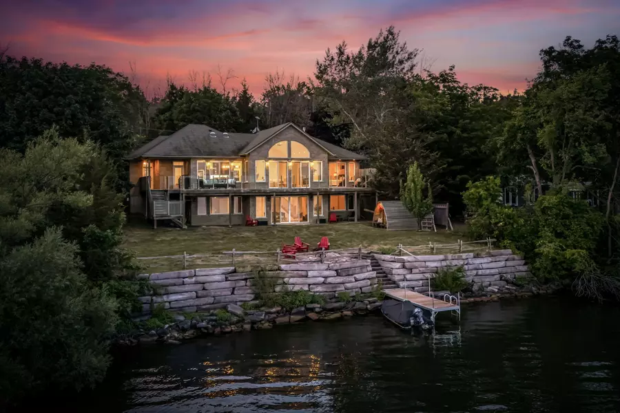 30 Roblin Lane R. R. #2 LN, Prince Edward County, ON K0K 2T0