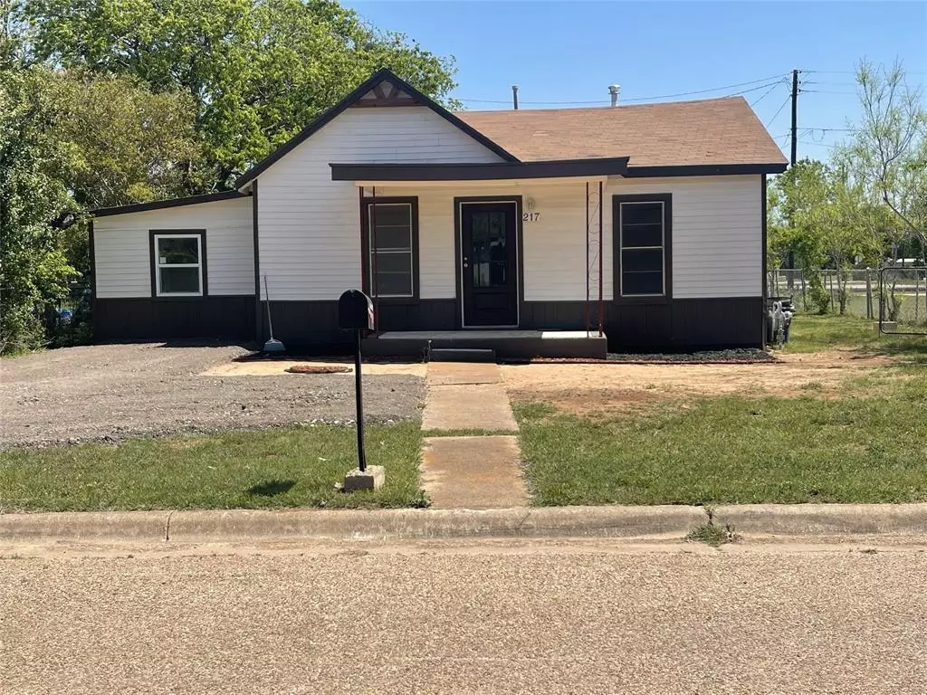 Mcgregor, TX 76657,217 Hayes Street
