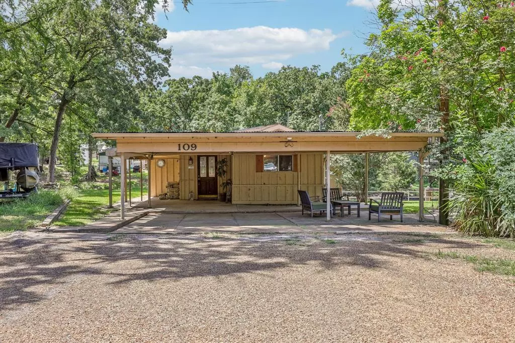 Mabank, TX 75156,109 N Bay Circle