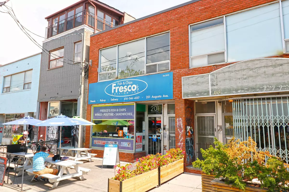 Toronto C01, ON M5T 2L4,201 Augusta AVE #A