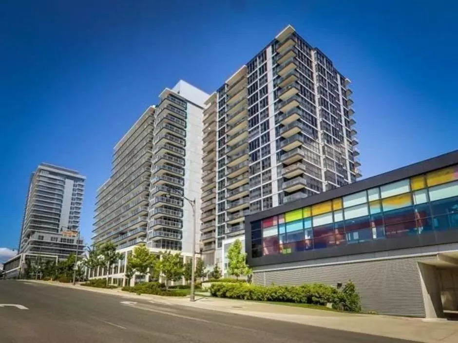 Toronto C15, ON M2K 0B2,19 Singer CT #1725