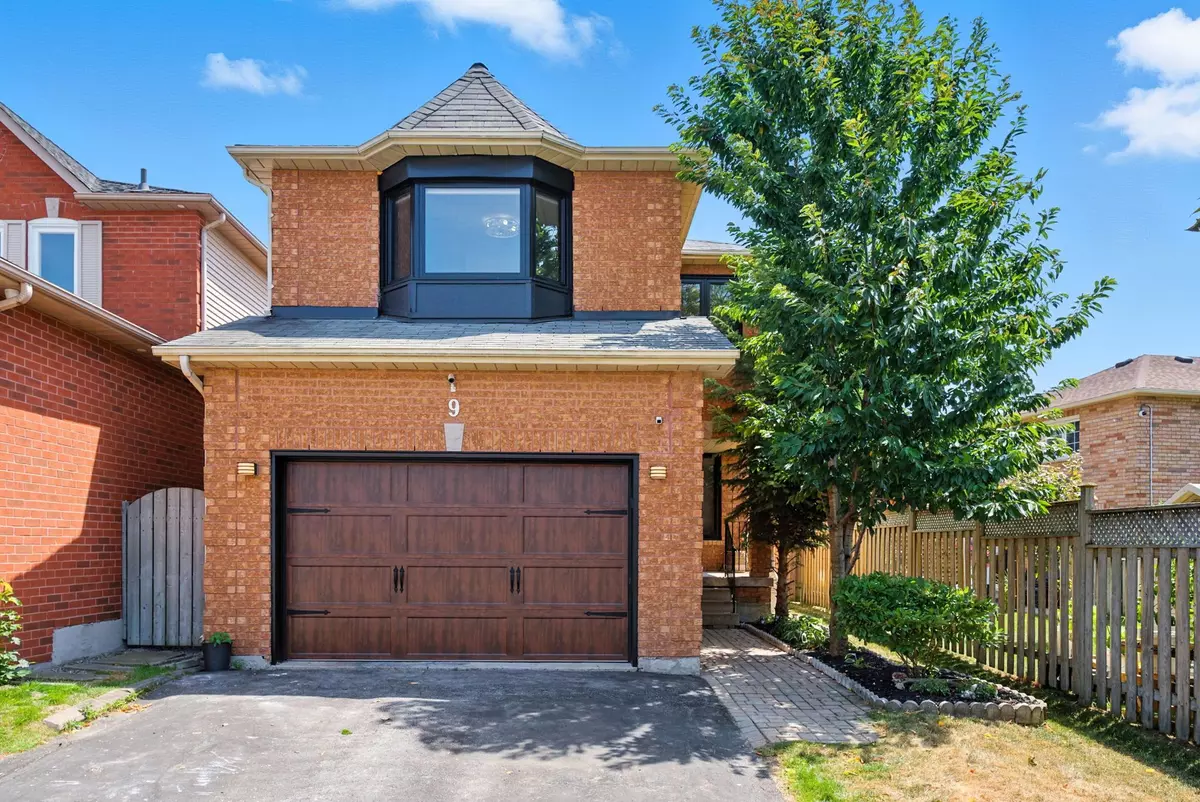 Clarington, ON L1C 4W7,9 Glen Ray CT