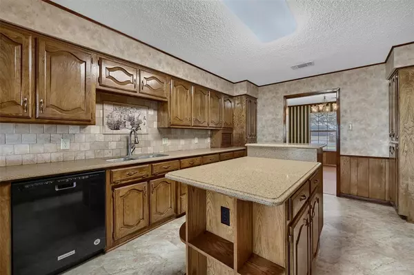 Whitesboro, TX 76273,268 Roland Road