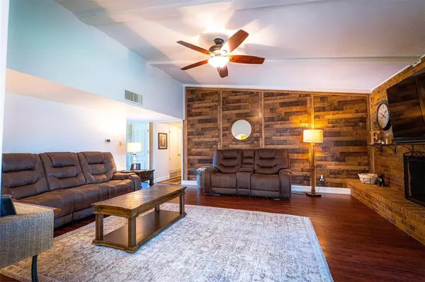 Mesquite, TX 75150,1111 Warwick Drive