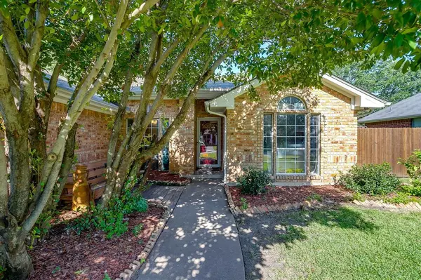 Burleson, TX 76028,1301 Windy Meadows Drive