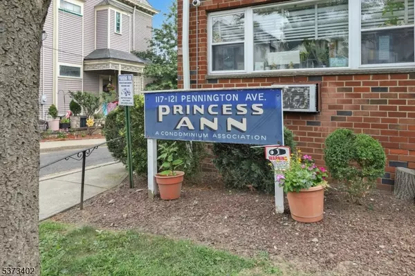 121 Pennington Ave #R2, Passaic City, NJ 07055